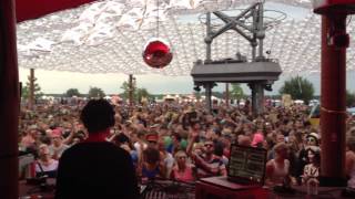 Magda plays Troy Pierce&#39;s &quot;Don&#39;t Stop, Continue&quot; at Fusion Festival