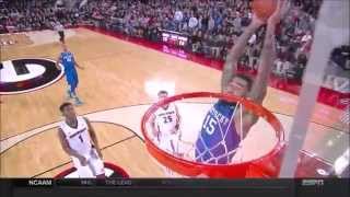 Famous Willie Cauley-Stein Soars Above the Rim for a Lob Slam Net Worth