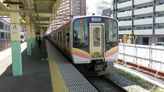 信越本線 E129系6両編成 新潟駅8番線到着