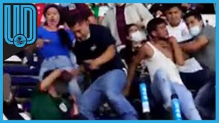 Aficionados mexicanos protagonizan nueva pelea en las gradas del Estadio Azteca