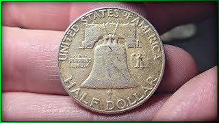 OLD SILVER FOUND! (COIN ROLL HUNTING HALF DOLLARS)