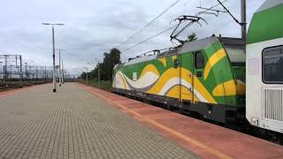 EU44-009 z KM 901 wjeżdża do i odjeżdża z p.o. Warszawa Praga