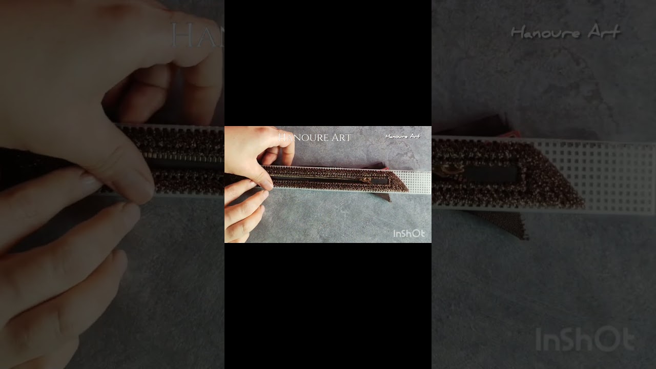 DIY PLASTIC CANVAS CION WALLET 