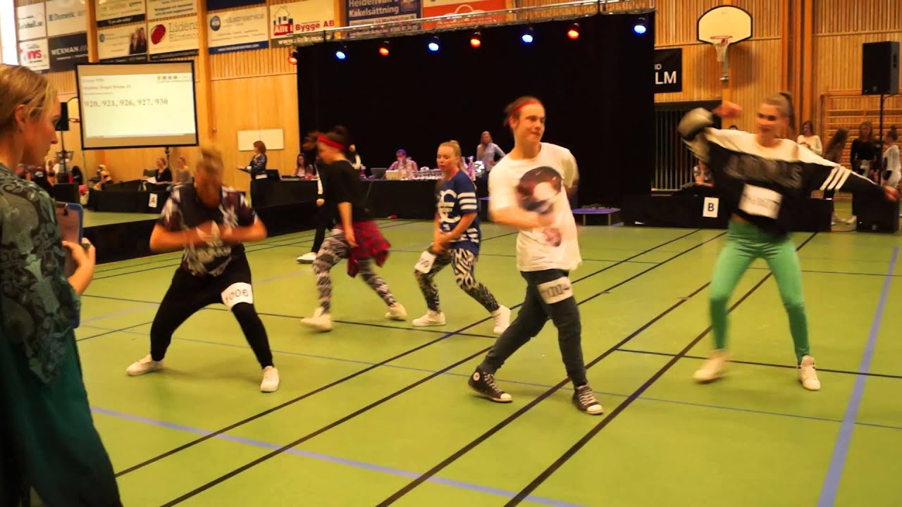 Samuel Akselson Bryngelsson tävlar i HipHop Silver undom.