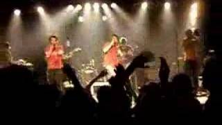 Watch Clueso Uh Girl video