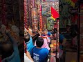 永康大灣福南宮前往田寮峰月宮進香請火，第一次看到先從內爐舀香火到淨香爐紅紙上，在點燃天降真爐，好漂亮的一把火
