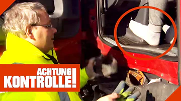 Warum ziehen LKW Fahrer Schuhe aus?