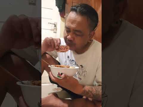 Siapa dia...???