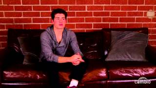 Gregg Sulkin:  Directing, Parents and New Year's Resolutions! - Cambio Interview