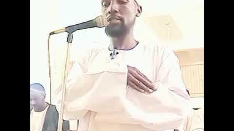 {_سورة_" القمر "_كاملة_} القارئ/ إبراهيم محمد موسى