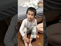 恐竜の鳴き真似して