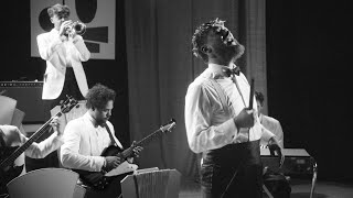 Yellow Days - Baby, I'm For Real (Official Music Video)