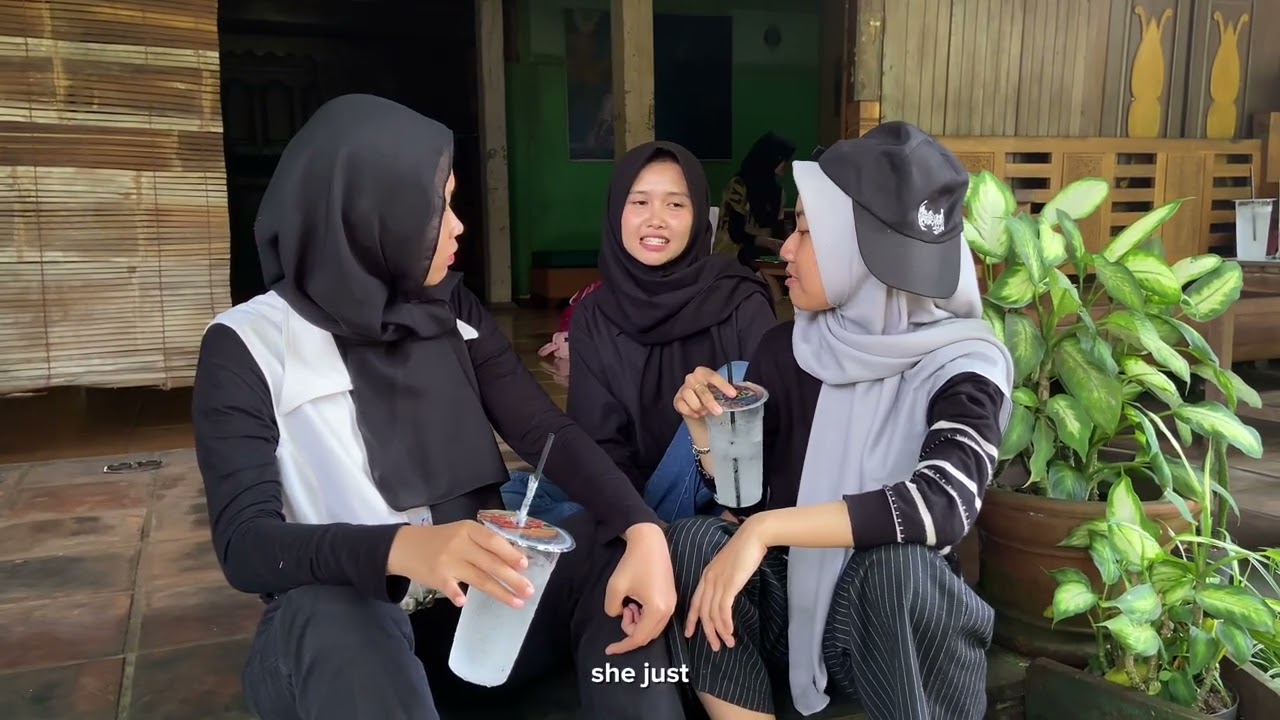 “Crying Stone” (Intensive Listening) Dosen pengampu Mom April Riyana Putri, S.Pd., M.Pd.