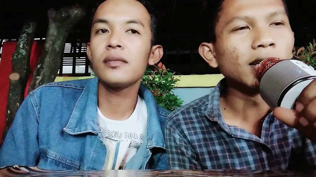 Lagu malaysia dalam diam ku mencintaimu cover - YouTube