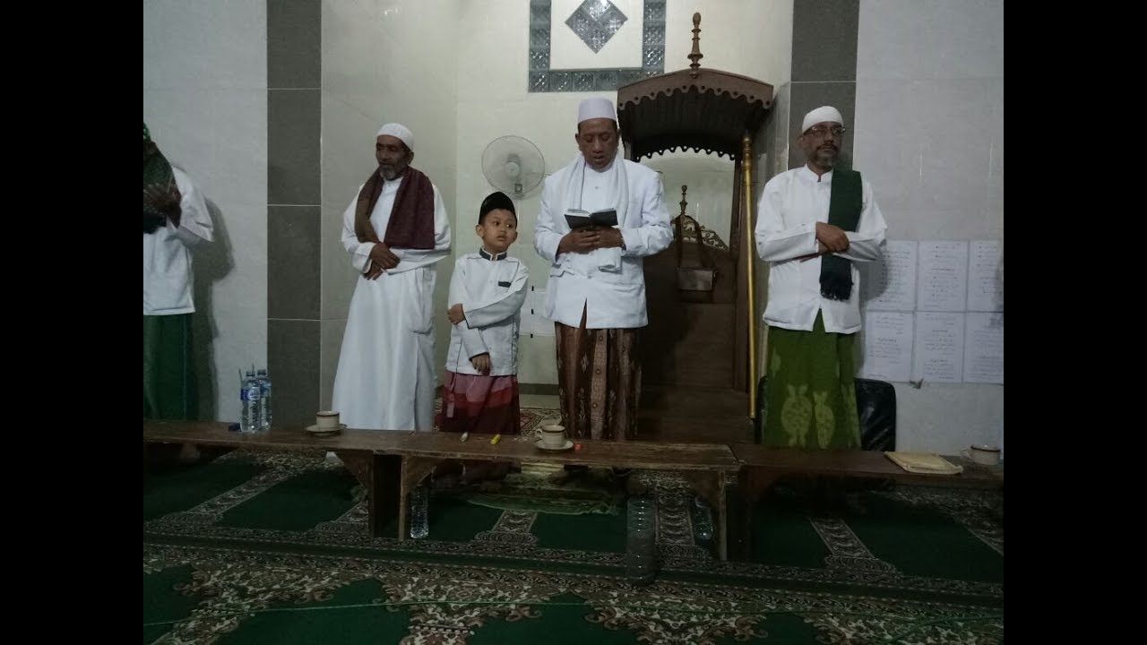 [QASIDAH]  Robbi Faj'al Mujtama'na - Shollu 'Ala Nurilladzi 'Arojassama ~ Riyadlun Nabawi