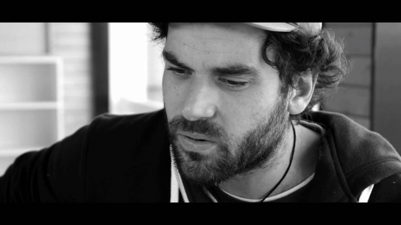 Fred Labrie - «Soir d'octobre» en session acoustique - YouTube