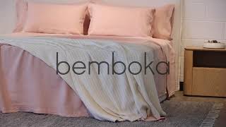 The Most Luxurious Cashmere Blanket on The Market