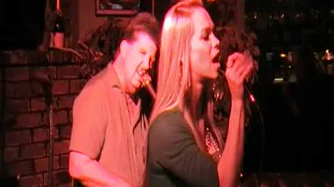 Heather Jensen singin "Black Velvet" with The Larr...