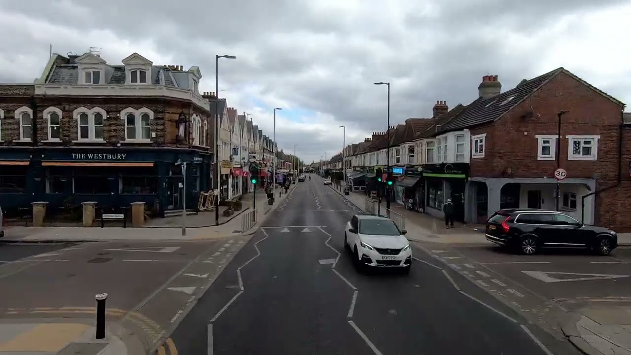 London BUS Ride 🇬🇧 Route 123 - WOOD GREEN to ILFORD via Tottenham, Walthamstow, Gants Hill 🚌