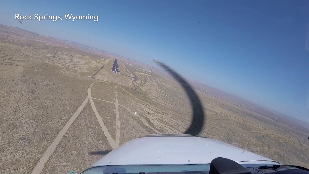 landing Rock Springs, Wyoming in a Cessna 172