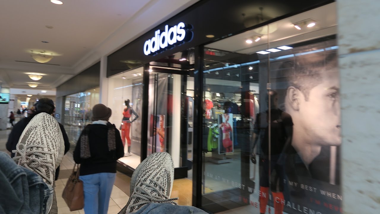 adidas store that sells yeezys