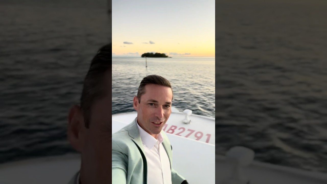 Bora Bora Sunset Cruise… then THIS happened 😳🌅💨