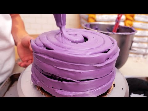 American Food - The BEST PURPLE YAM LAYER CAKE in New York City! Posh Pop Bakeshop NYC @TravelThirstyBlog