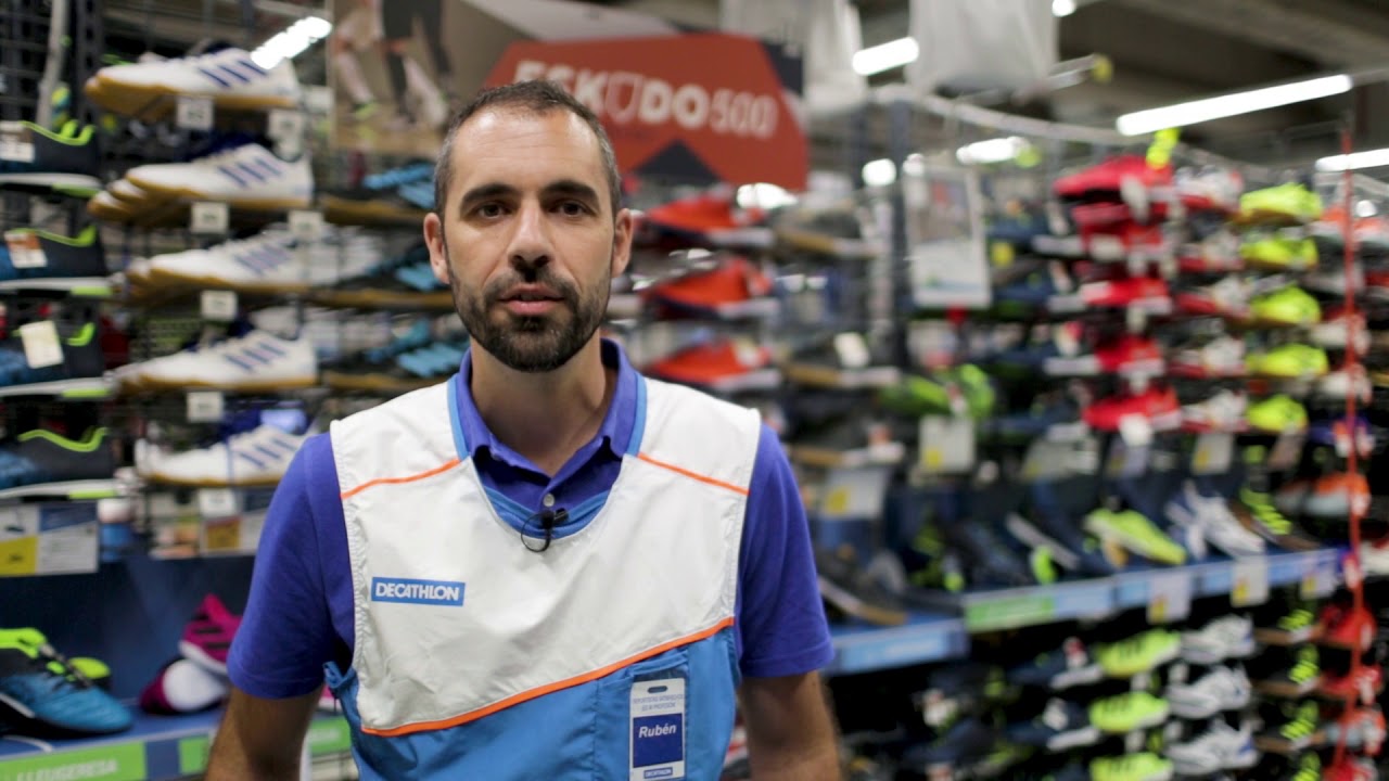 orden Compra alivio Por qué elegir las zapatillas Kipsta Eskudo 500? - YouTube