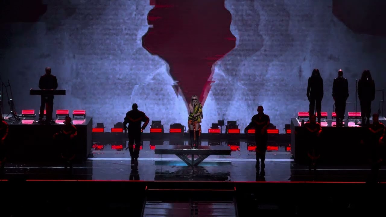 Kylie Minogue - “Padam Padam” live