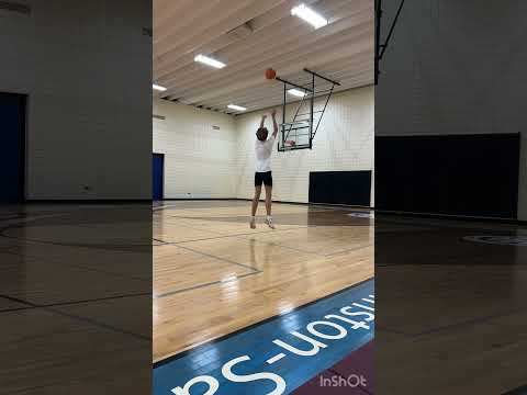 CRAZIEST dunk sesh by a 16 yr old!!!  #trackandfield #basketballball #dunk #thps