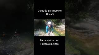 Guías de barranquismo en Huesca. Ya están todos los guías de barrancos dándolo lo mejor! #shorts