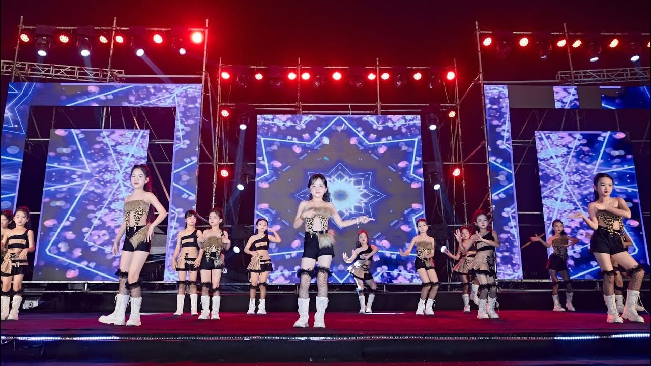 MASHUP KHUÔN MẶT ĐÁNG THƯƠNG - BABY GIRL & PINKGIRL | HT DANCE