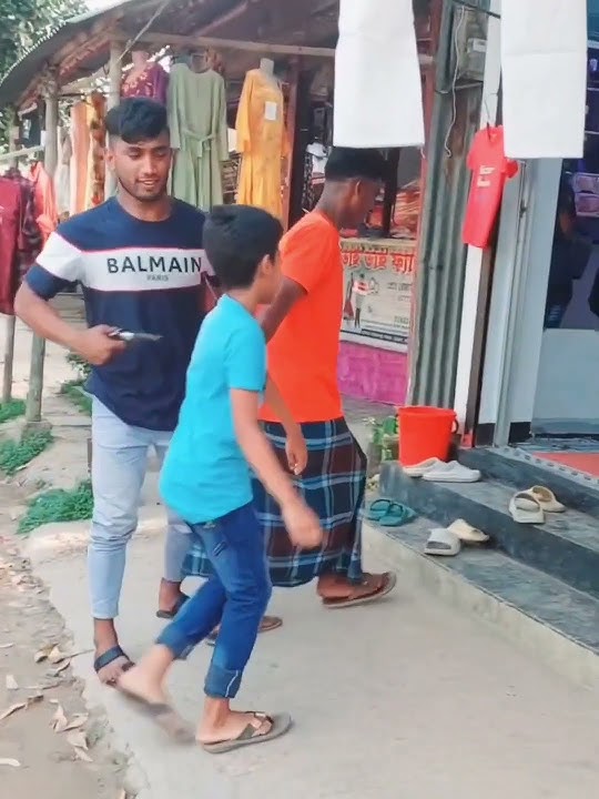 কাপড় লাগবে না মানে 🤬 || #trending #shorts #viral #halalbrothers #chomolokko