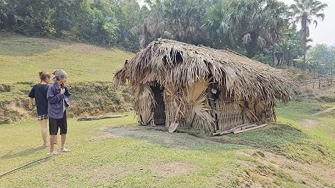 Ông bà 90 tuổi cầu Khuổi Bôc bữa cơm có Thịt sau nhiều ngày. Nguyễn Tất Thắng