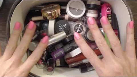 ASMR ~ Rummaging Through Makeup / Cosmetic Case - No Talking