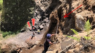 massive sand cliff collapse..!!! this is the most terrifying area for miners to mine