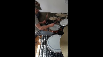 Inverted Paradiddle groove