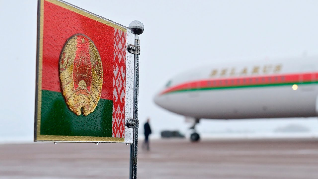Лукашенко направился в Узбекистан с официальным визитом