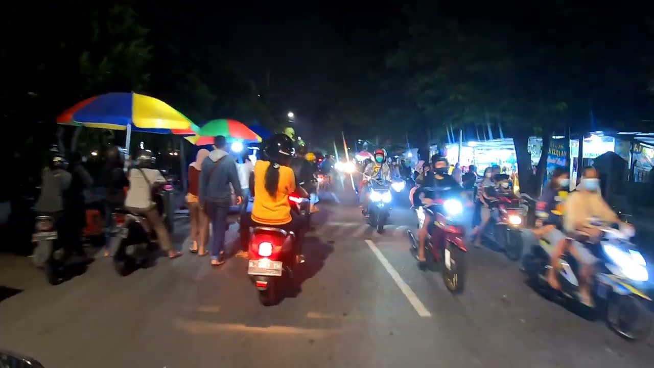 AKTIVITAS DAN SUASANA MALAM MINGGU PASAR MALAM di KOREM SURABAYA JAM 20.00  - YouTube