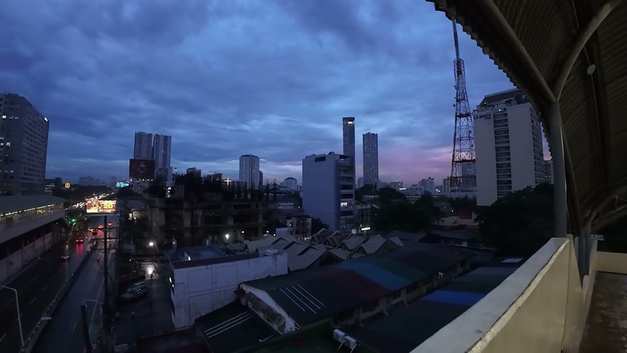 MRT 3 Quezon Avenue Station Walkaround