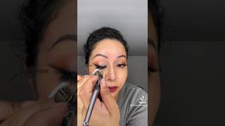 Bold airbrush eyeliner