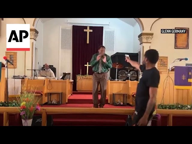 Man attempts to shoot pastor during sermon in Pennsylvania