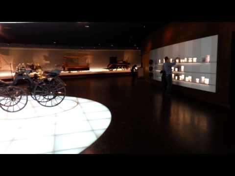 Video: „Mercedes-Benz“muziejus