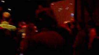 20081220-pillow-fight-01