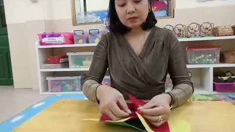 Hướng dẫn trẻ cài cúc áo - Trường mần non Sơn Ca Tiền Phong Tp.Thái Bình