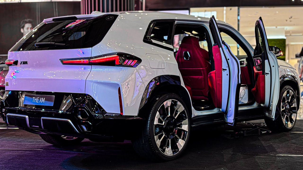 New BMW XM (2025) wild Luxury Family 7-Seater SUV Unveiled! - YouTube