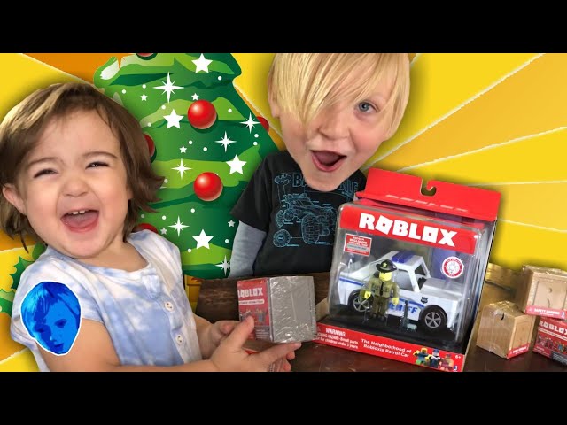 Sheriff Neighborhood Of Robloxia Patrol Car Mom Surprised Me With New Robloxtoys Youtube - toys for boys roblox robloxia patrol car neighborhood hot kid xmas gift roblox roblox toys for boys toy story costumes