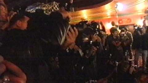 AC/DC Hammersmith 2003 Pre-gig News Report