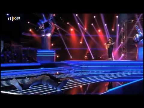 Julia v d Toorn - live with 4 songs at The Voice 2013