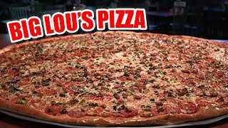 Trying The BIGGEST Pizza in San Antonio // Big Lou's Pizza